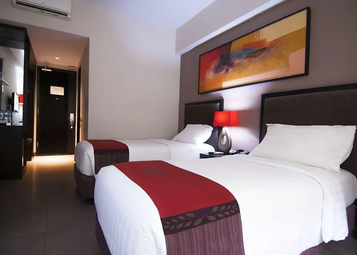 100 Sunset & Ballroom Отель