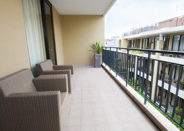 100 Sunset & Ballroom 3* Kuta Lombok