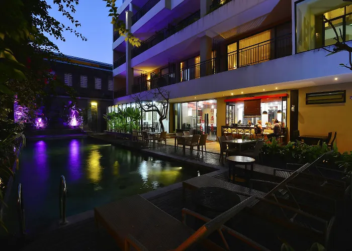 Hotel 100 Sunset & Ballroom