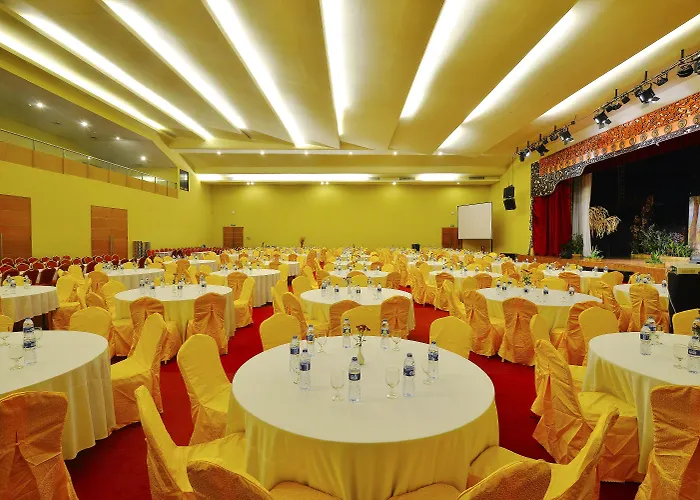 100 Sunset & Ballroom 3* Kuta Lombok