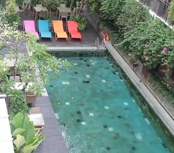 Hotel 100 Sunset & Ballroom 3*